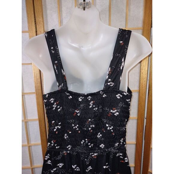 Uniti Med Sleeveless Jumpsuit  - Picture 7 of 13